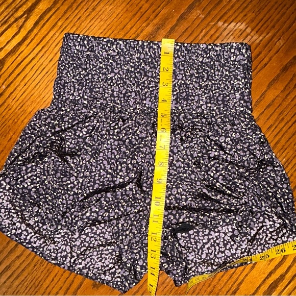 FP Free People Movement The Way Home Leopard Print Athletic Shorts Size S - Picture 11 of 12